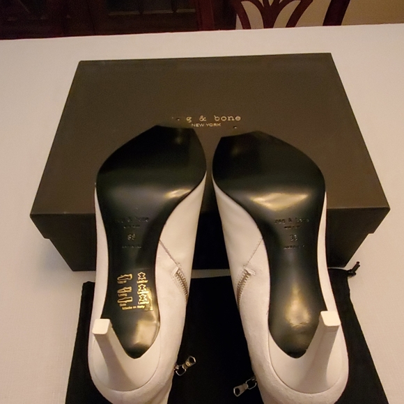 BOOTS - Picture 8 of 8